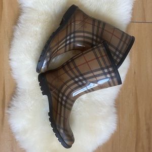 Burberry rain boots